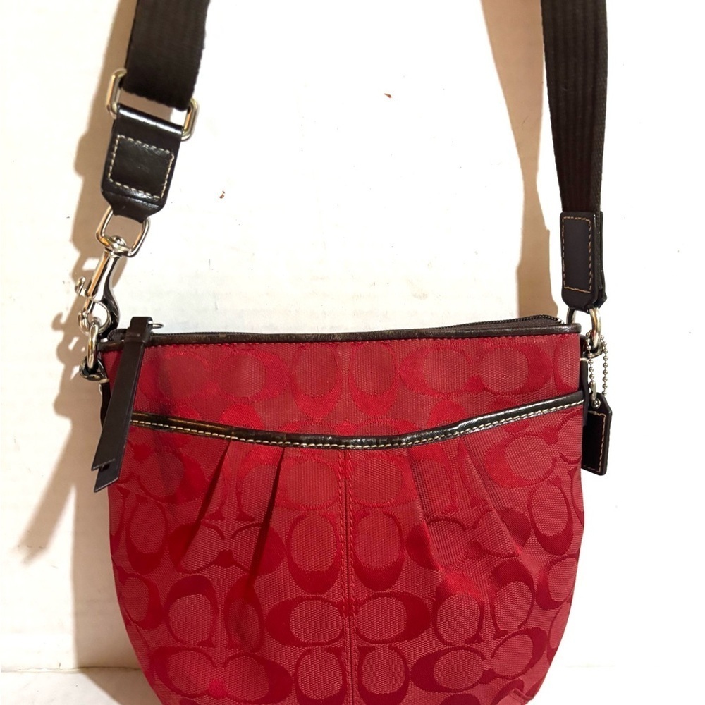 Coach vintage CC signature print canvas crossbody handbag - Picture 3 of 7